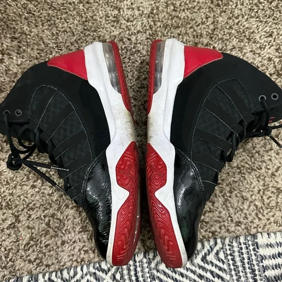 Boys 6Y Jordan’s sneakers - Picture 5 of 6